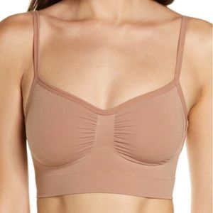 NWOT - SKIMS SCULPTING LOW BACK BRALETTE